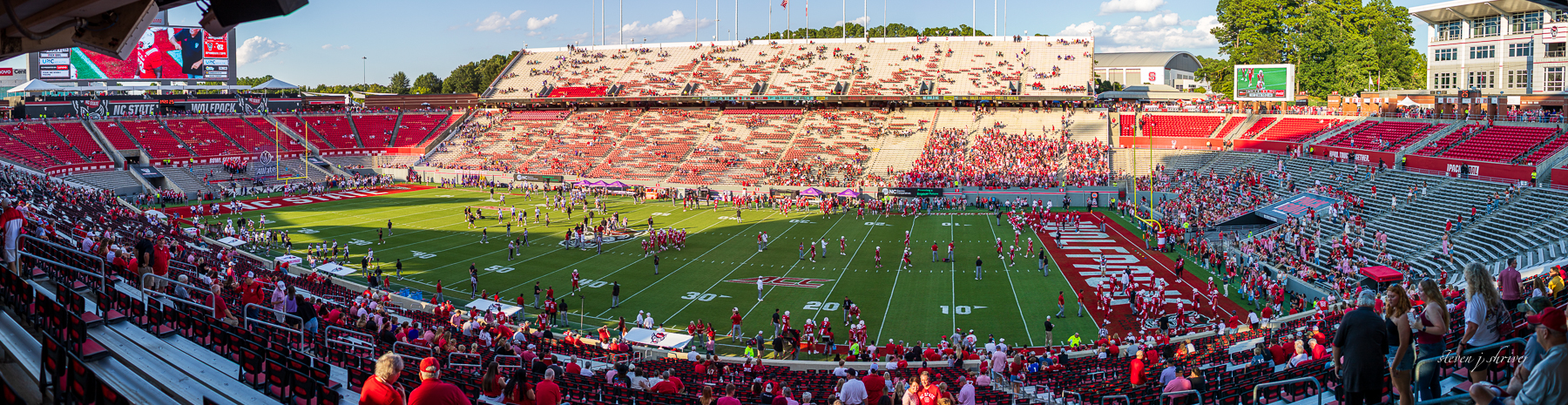 Carter Finley Stadium with fans before start